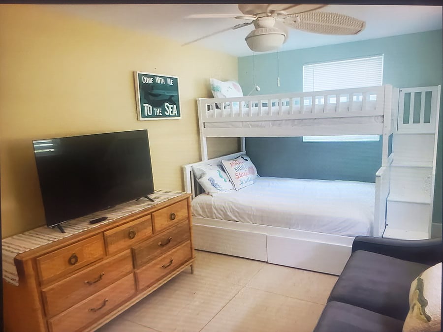 Furnished Finder property 652347_1 photo 15