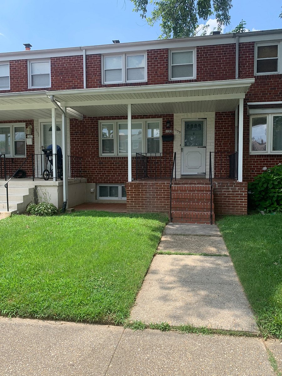 Entrance/Front Porch.
