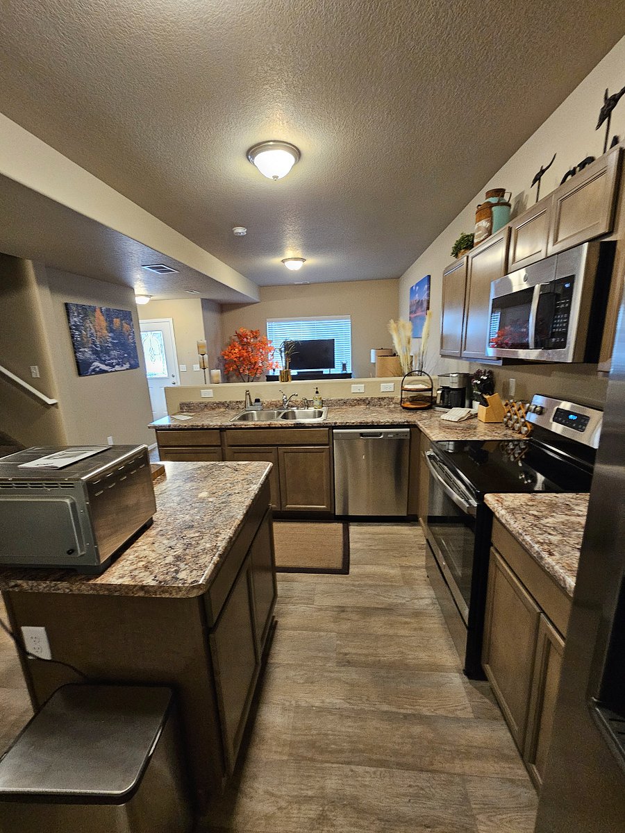 Furnished Finder property 652438_1 photo 4