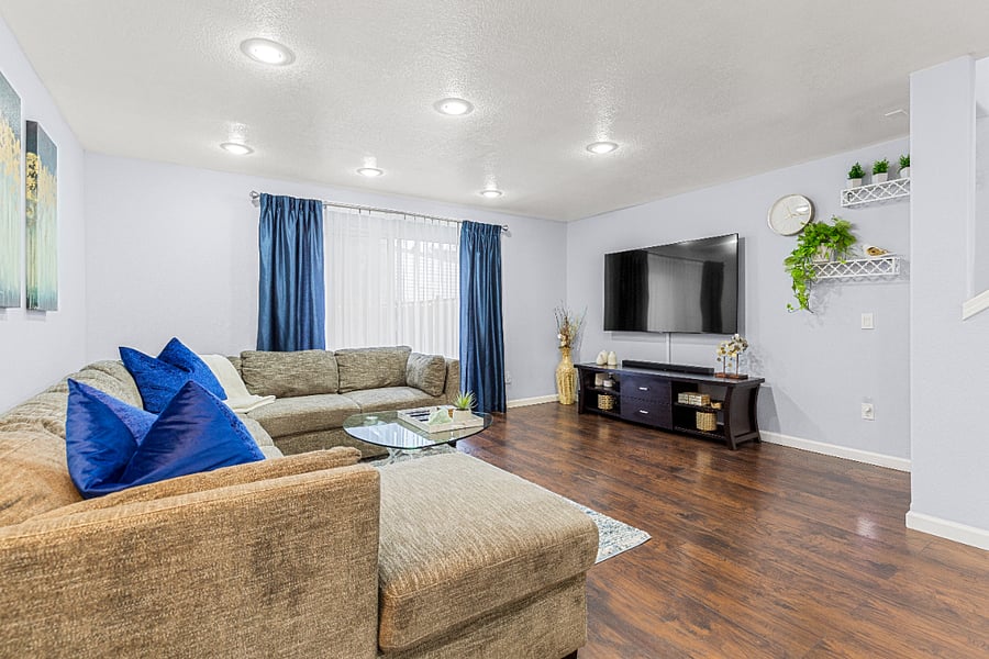 Furnished Finder property 652441_1 photo 2