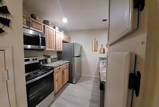 Furnished Finder property 652460_1 photo 6
