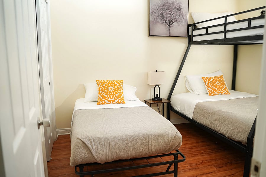 Furnished Finder property 652502_1 photo 8