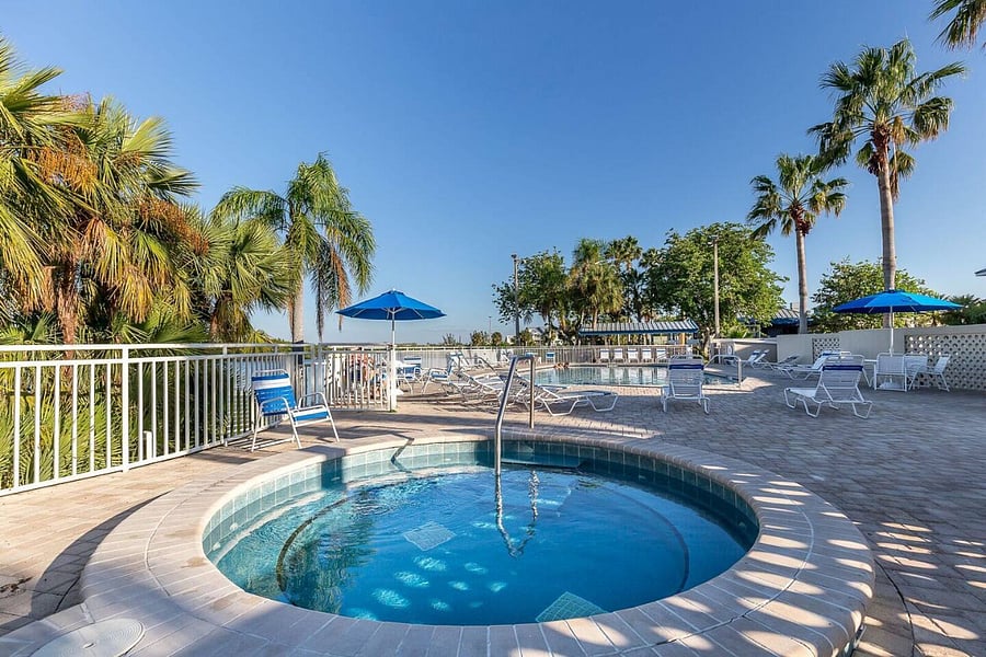 Furnished Finder property 652680_1 photo 41