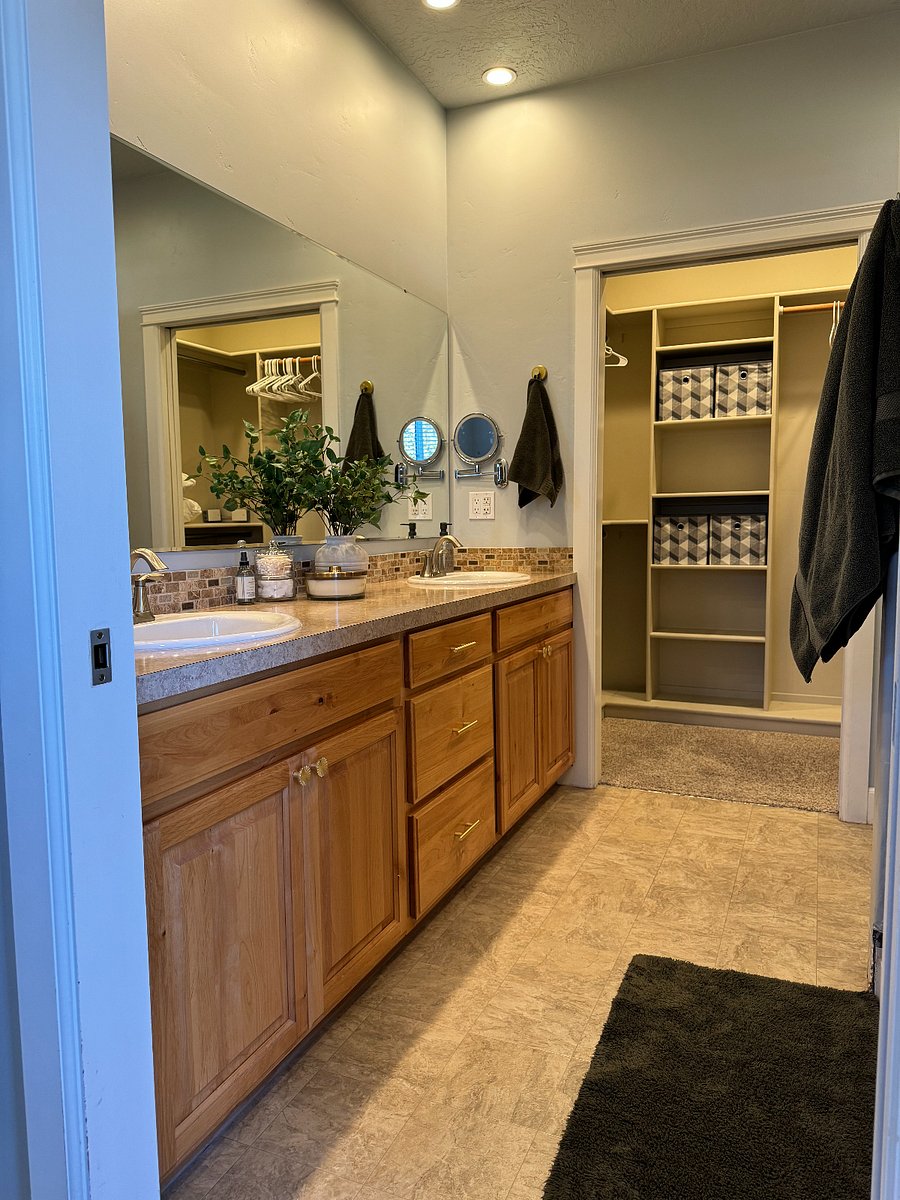 Master Ensuite Bathroom