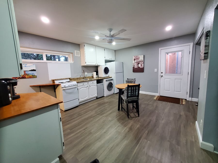 Furnished Finder property 653022_1 photo 4