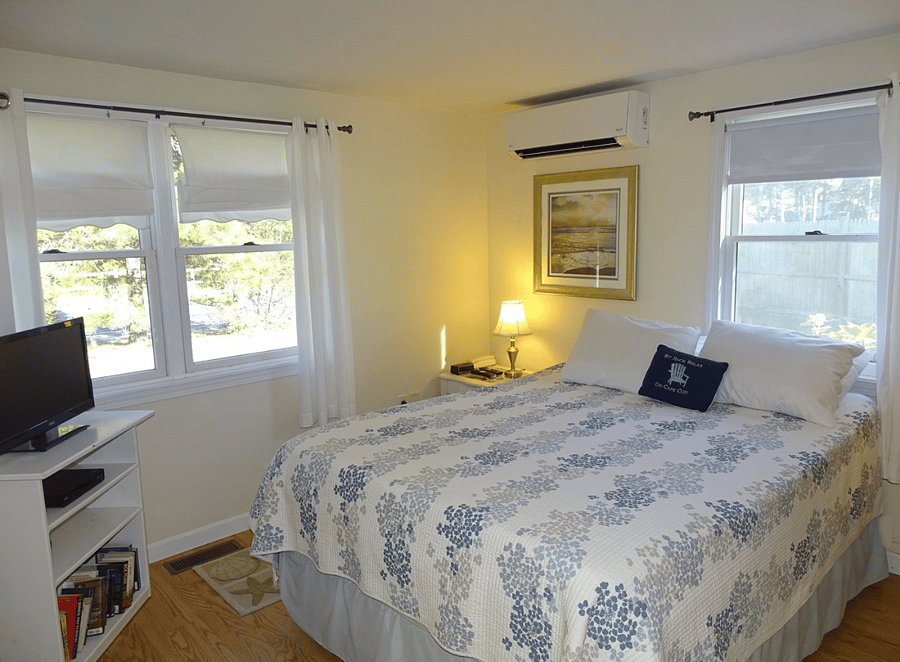 Queen size bed