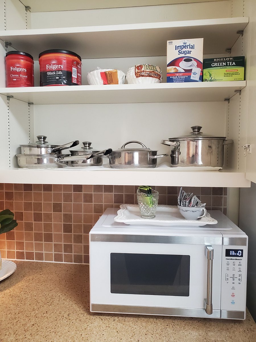Plenty of pots and pans for your cooking needs.