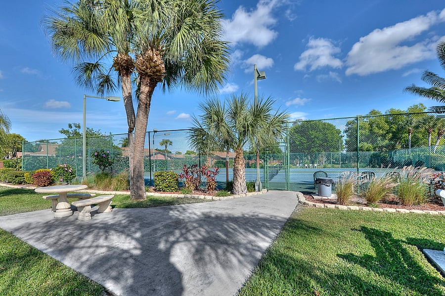 Furnished Finder property 653500_1 photo 22