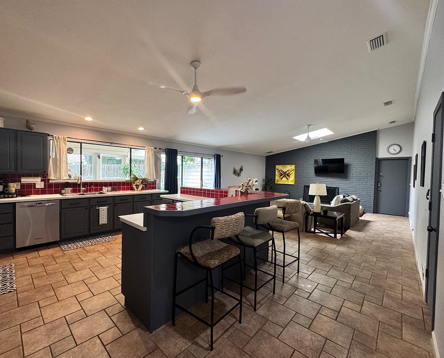Furnished Finder property 653515_2 photo 10
