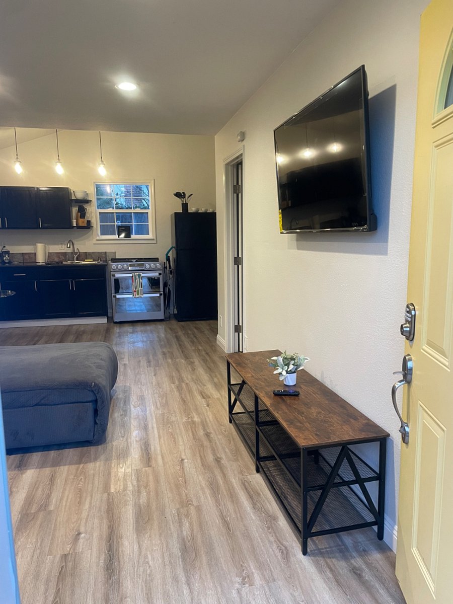 Furnished Finder property 653568_1 photo 3