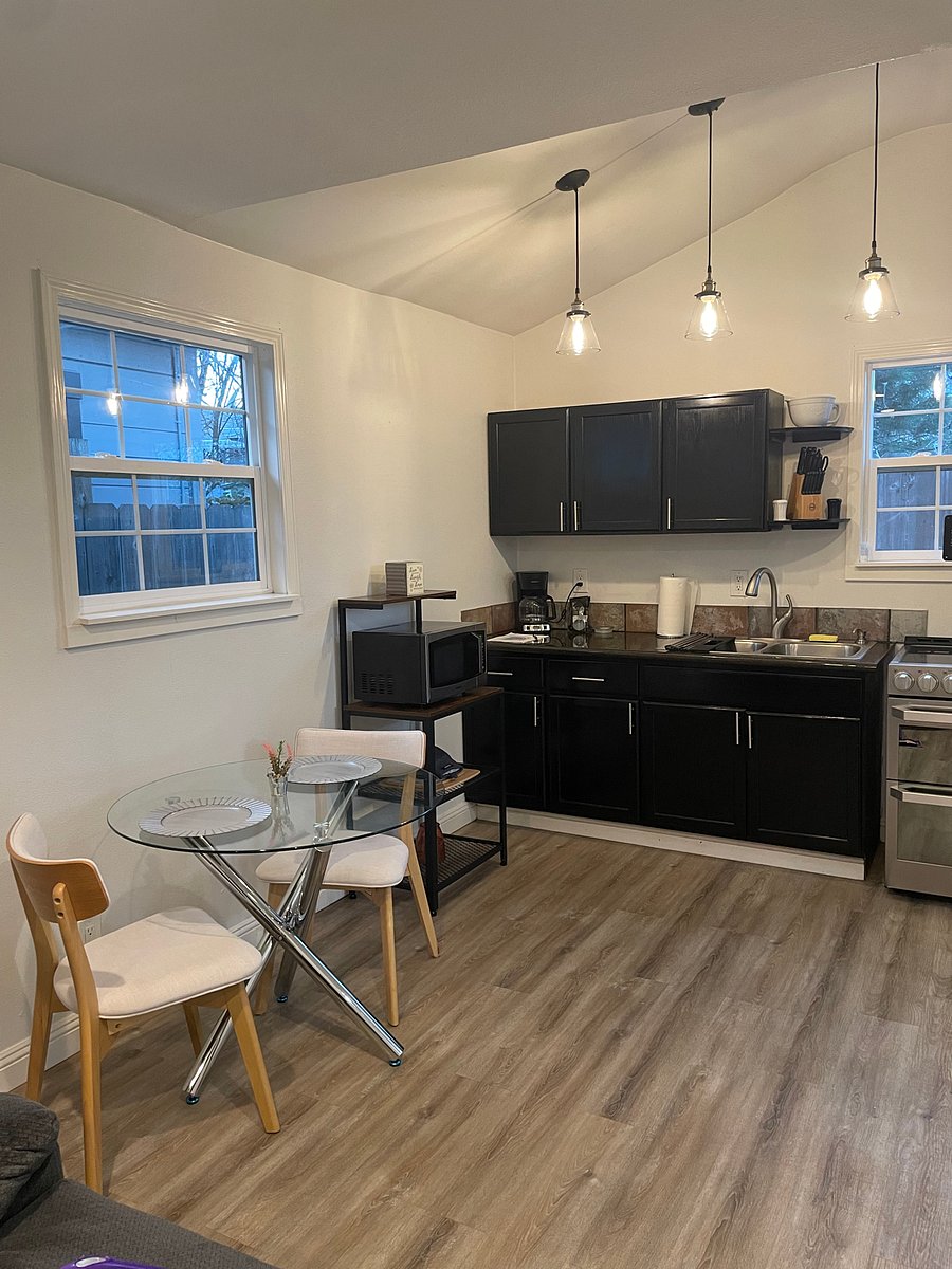 Furnished Finder property 653568_1 photo 15