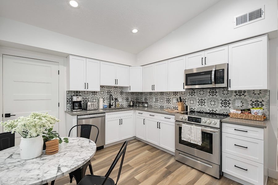 Furnished Finder property 653575_1 photo 15