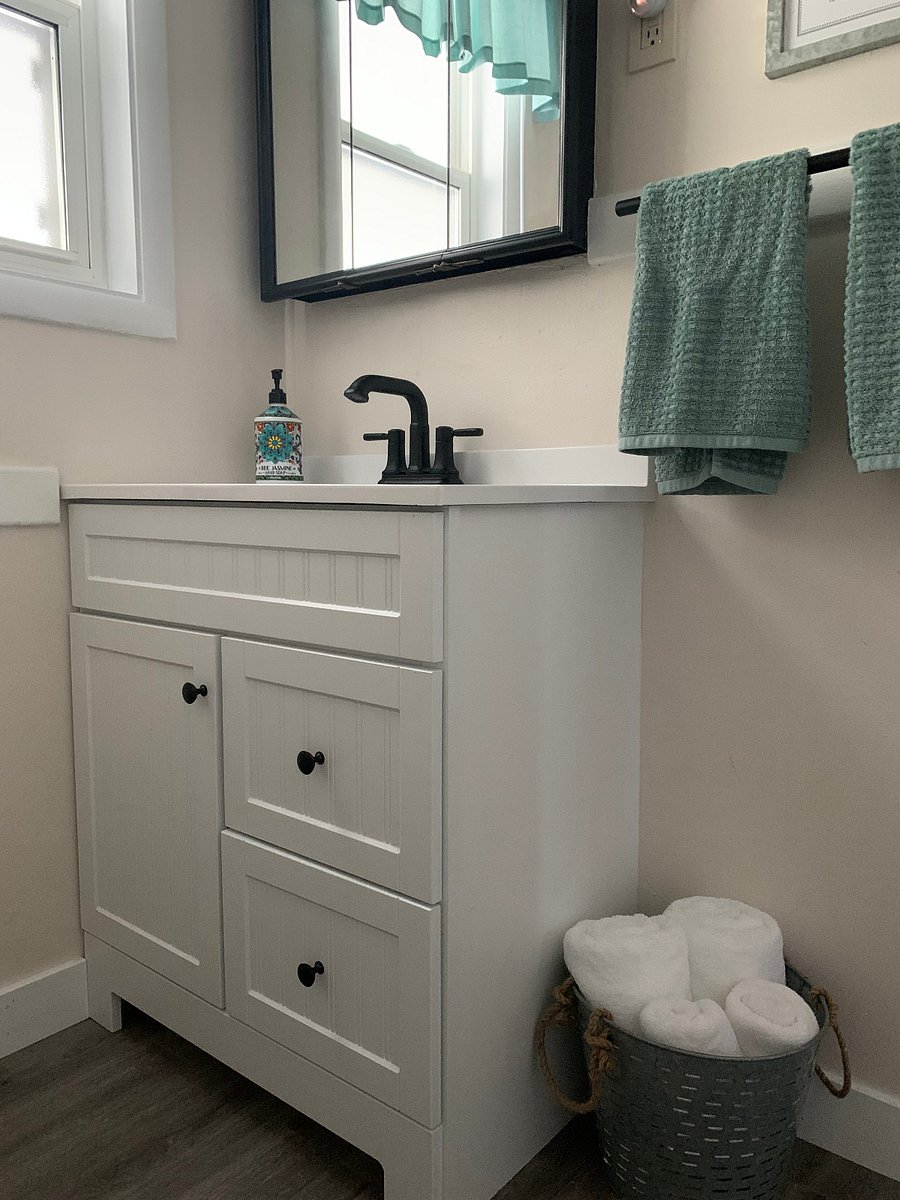 Bathroom sink and vanity