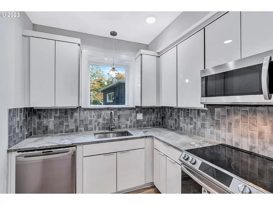 Furnished Finder property 653704_1 photo 15