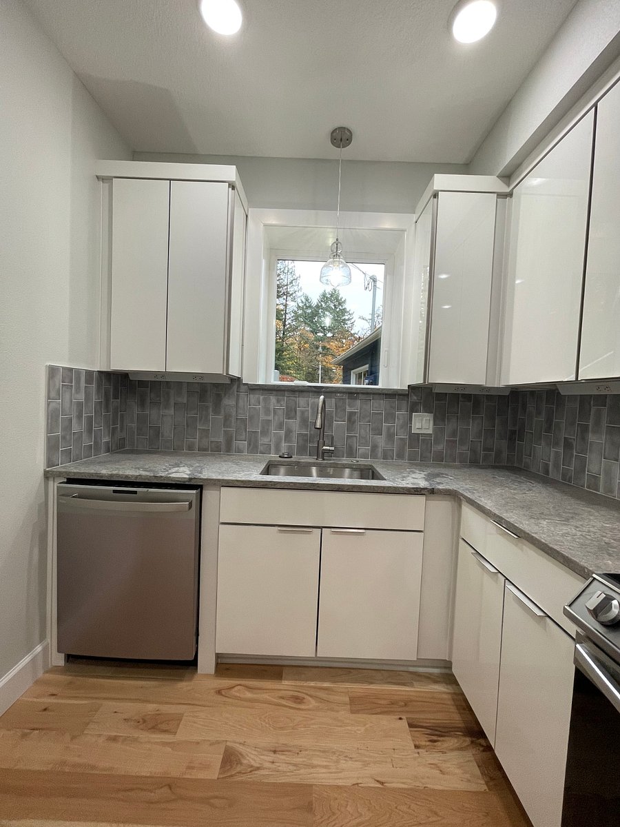 Furnished Finder property 653704_1 photo 14
