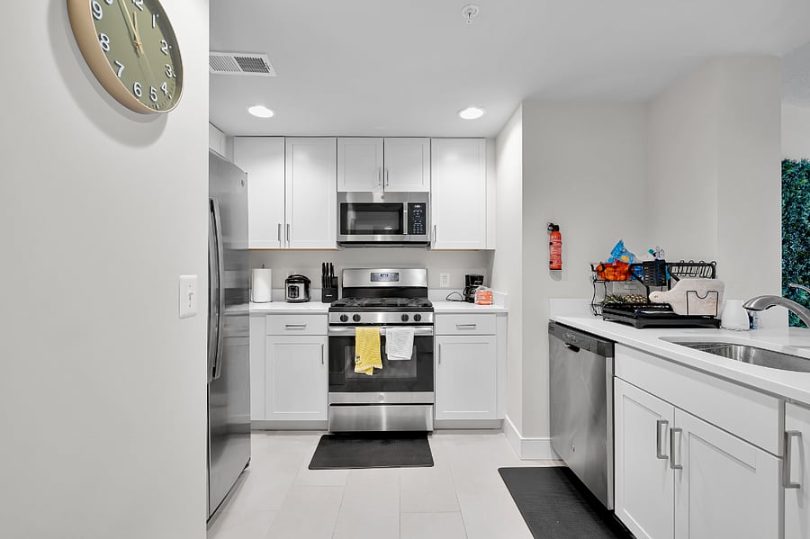 Furnished Finder property 653820_1 photo 8