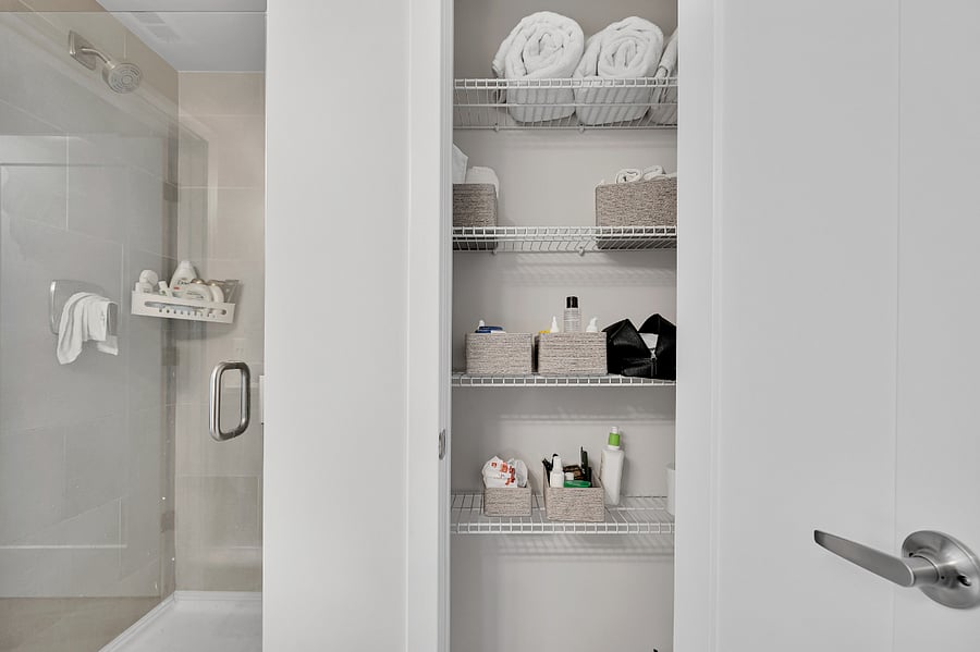 Towels available for tenants (skin care products not included)