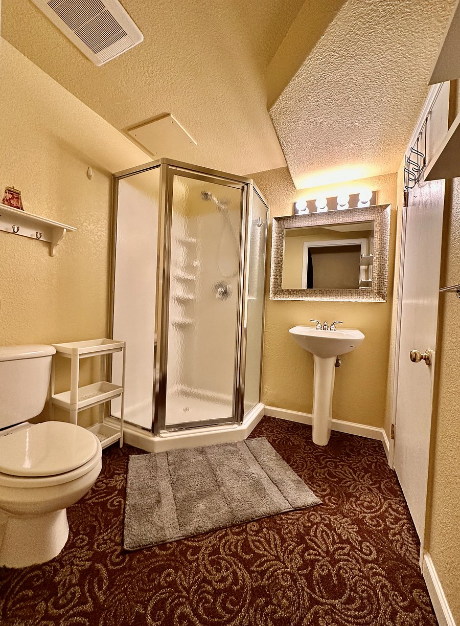 Furnished Finder property 653957_1 photo 4