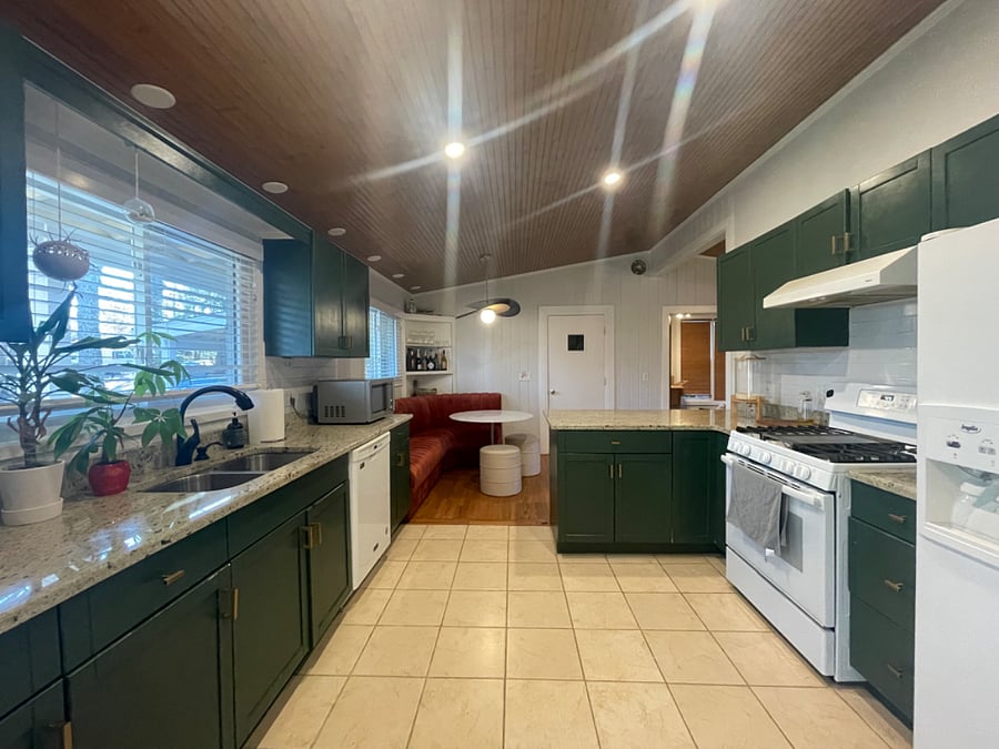 Furnished Finder property 653980_1 photo 13