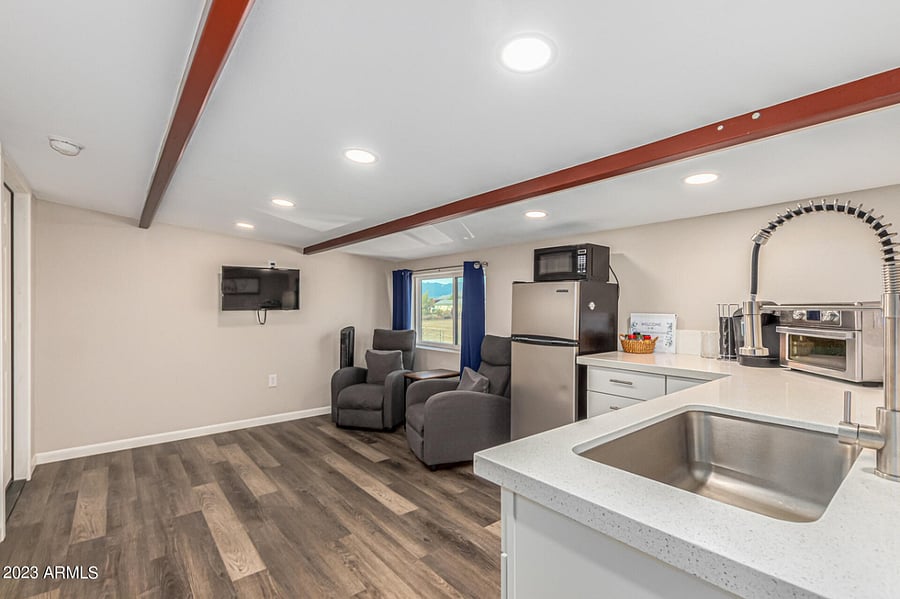 Furnished Finder property 653993_2 photo 5