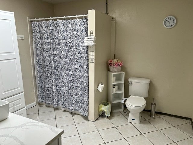 Master BathroomAlley