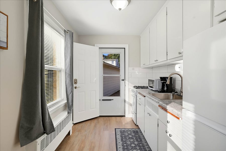 Furnished Finder property 654022_4 photo 9