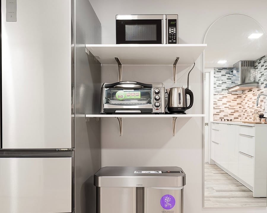 Microwave, Toaster &Kettle.