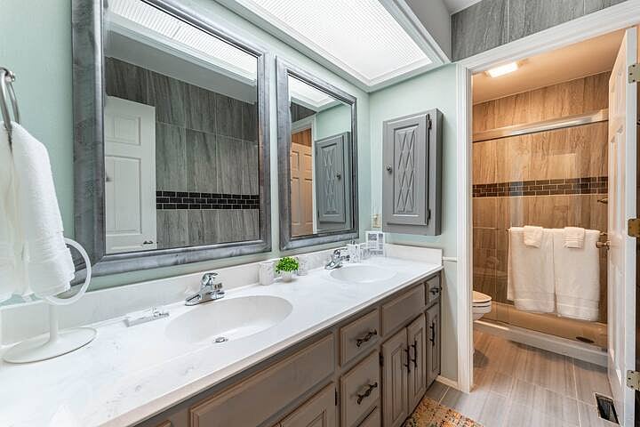 Furnished Finder property 654064_1 photo 18