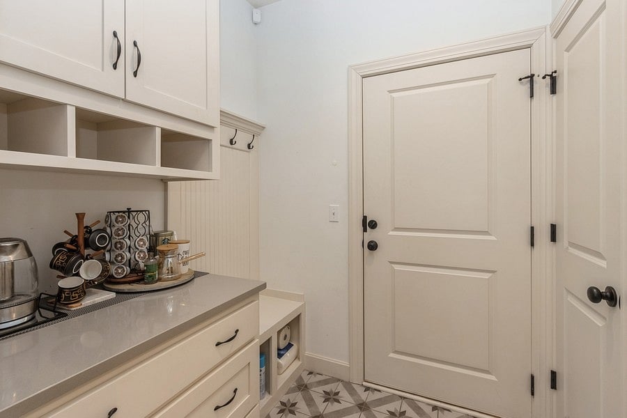 Furnished Finder property 654151_1 photo 2