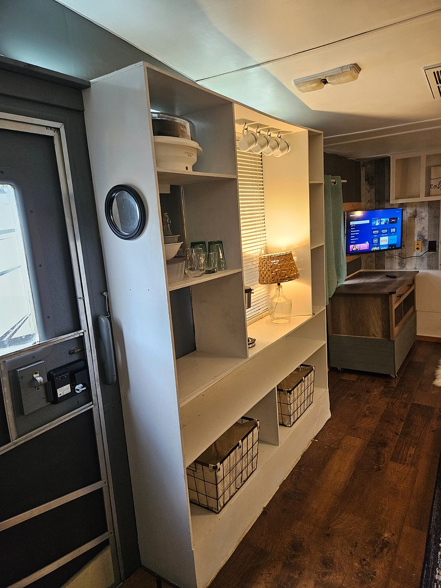 Lots of pantry/storage space. Dinnerware and few food storage containers provided. Keurig coffee maker.