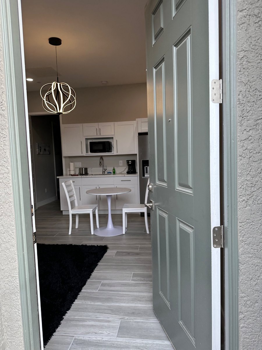 Furnished Finder property 654363_1 photo 3
