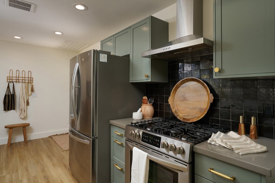 Brand new cooking area.