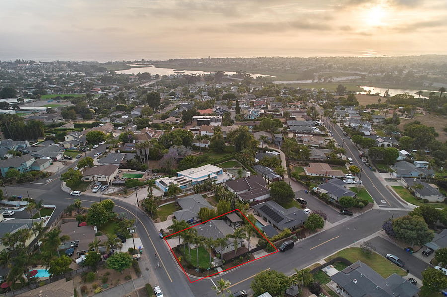 Close proximity to beach and downtown Carlsbad Village area.