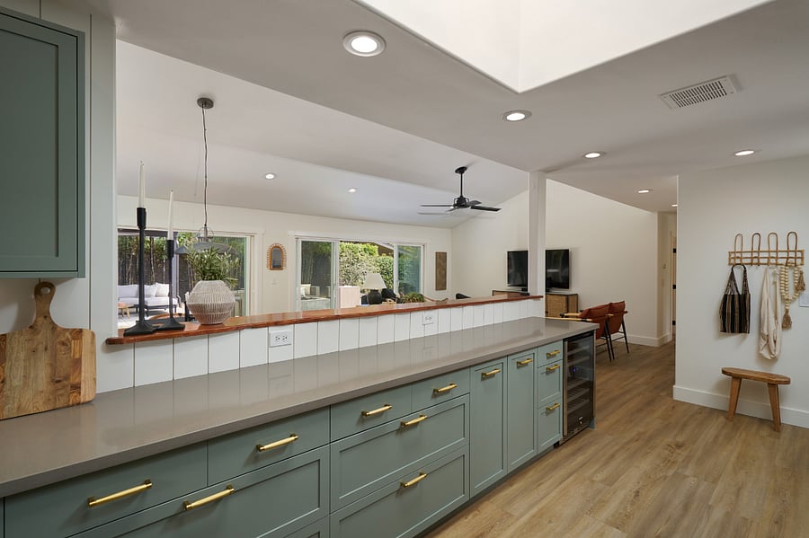 Great room for entertaining.