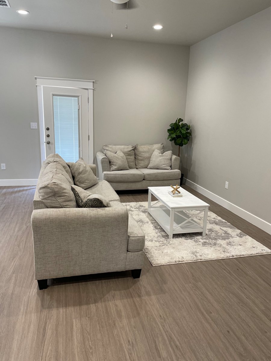 Furnished Finder property 654457_1 photo 17