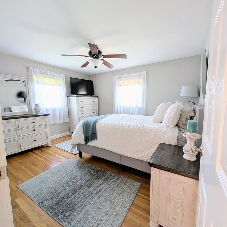Upper Level Primary Bedroom