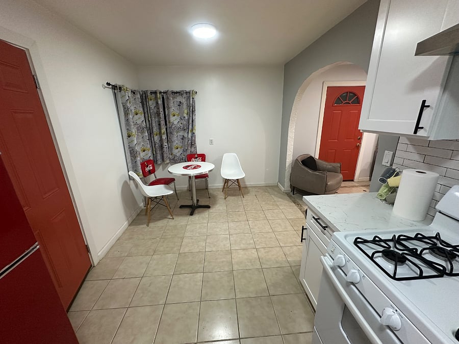 Furnished Finder property 654644_1 photo 1