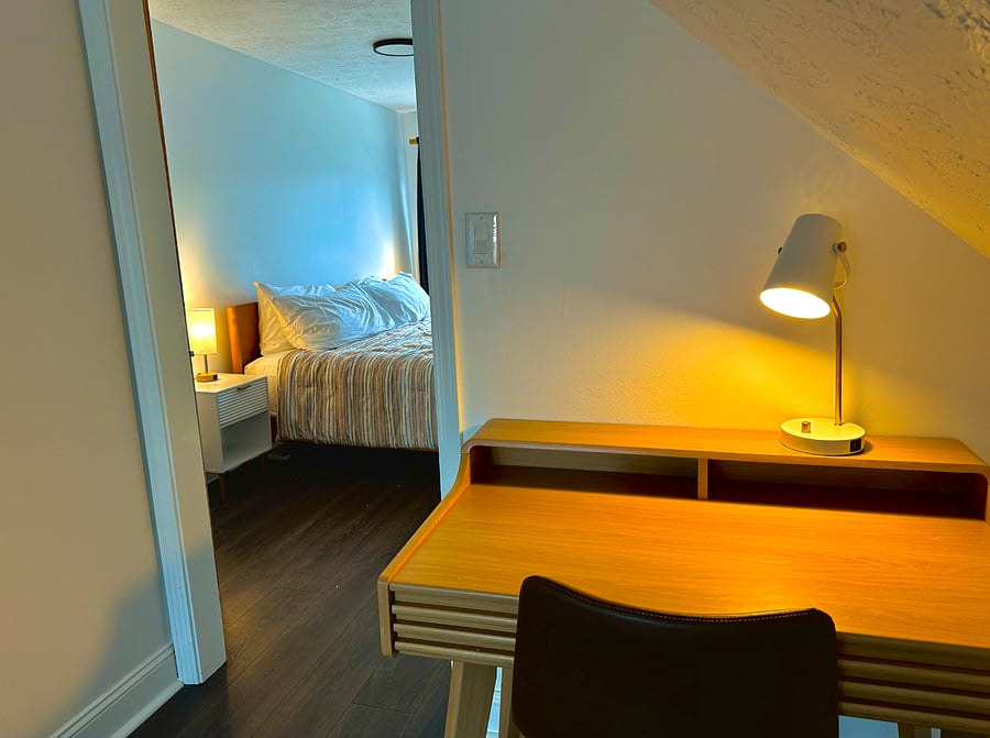 3rd Floor 2nd Master w/Lounge