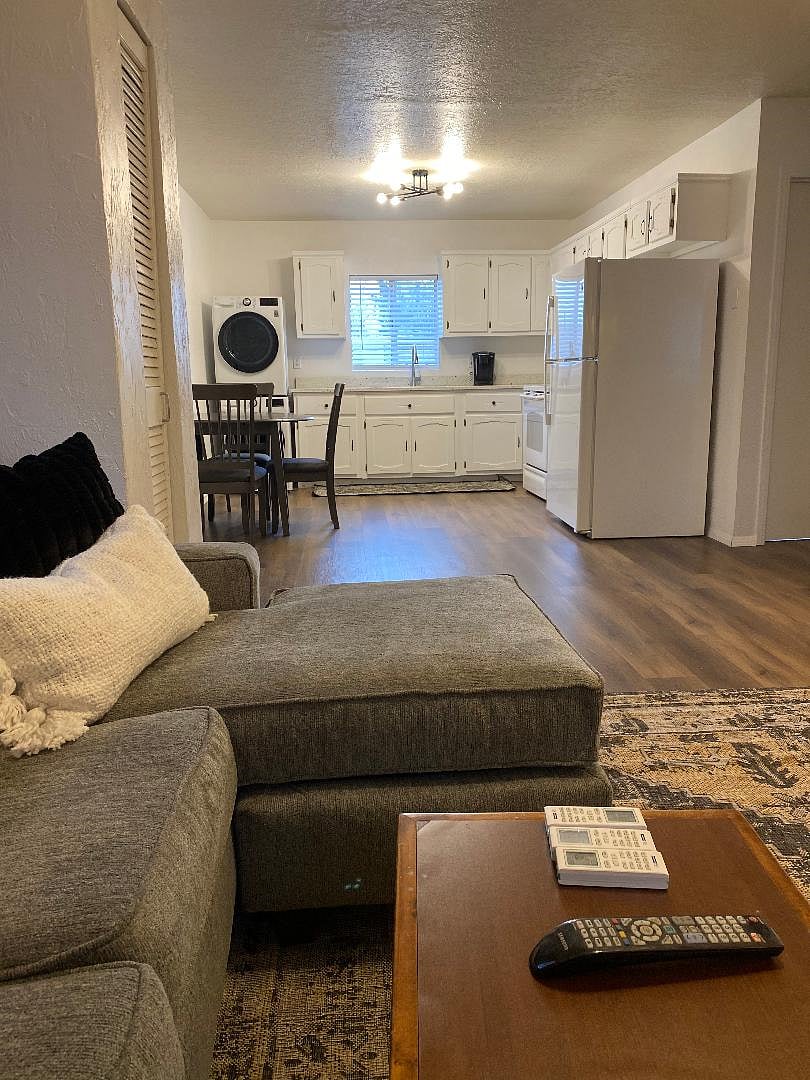 Furnished Finder property 654941_1 photo 3