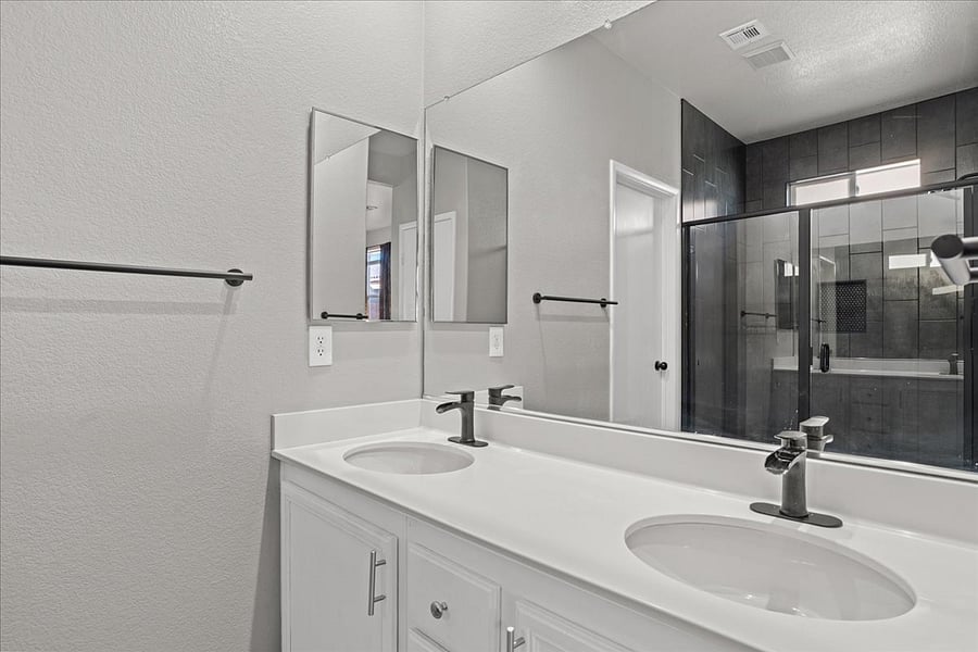 Furnished Finder property 654984_1 photo 18