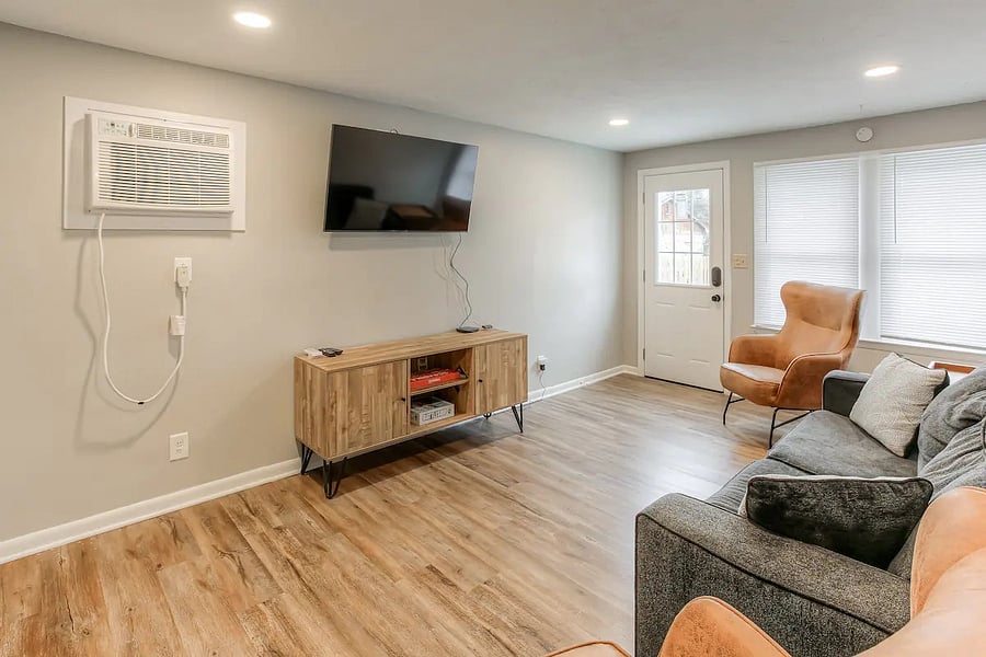 Furnished Finder property 655101_1 photo 9
