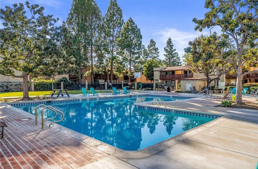 Furnished Finder property 655105_1 photo 31