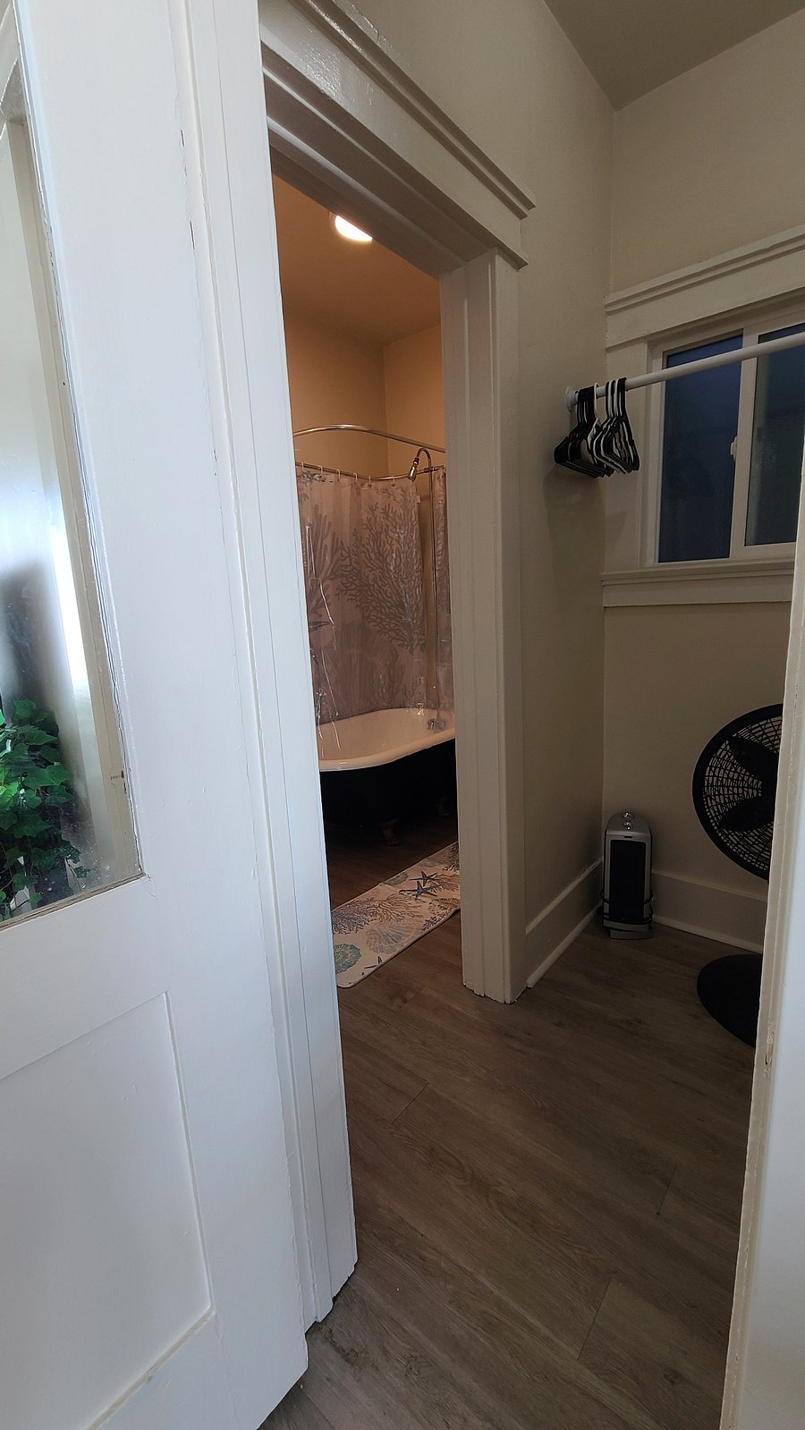 walk-in closet