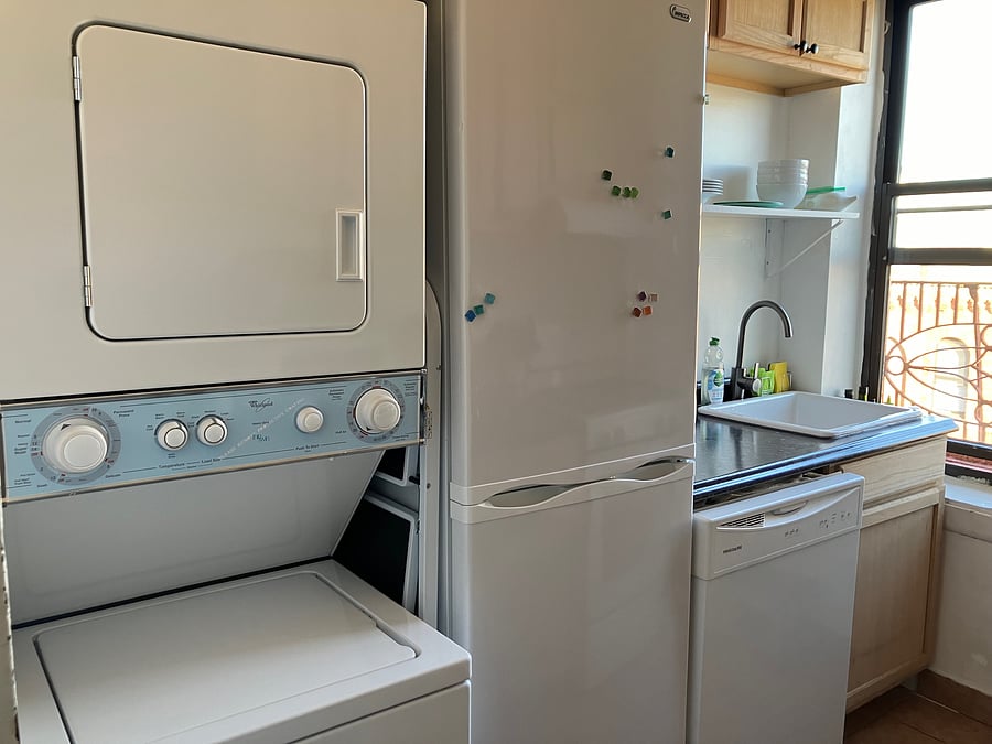 Kitchen (including W/D)