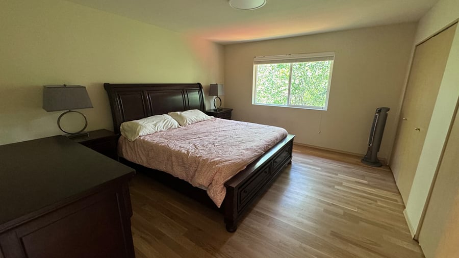 2nd BR, King bed