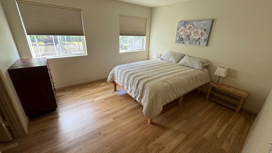 3rd BR, Queen Bed