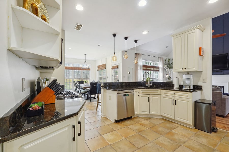 Furnished Finder property 655439_1 photo 18