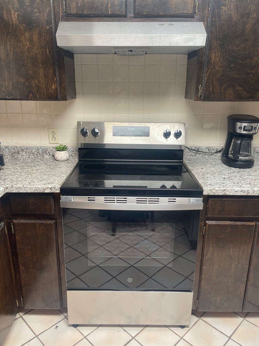 GE Electric Range