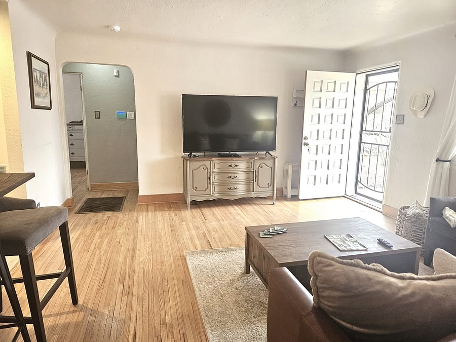 Furnished Finder property 655573_1 photo 8