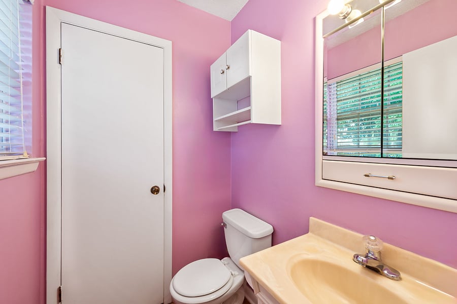 Master 1/2 bath
